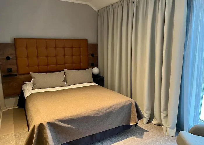 Home Hotel Hammer酒店